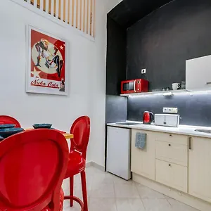 Little Cola In Dohany Street With Ac , Budapest Ungheria